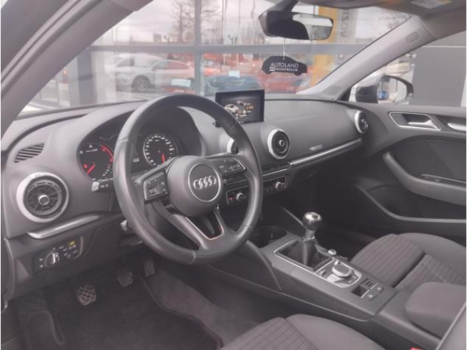 Audi A3 1.6 TDI Design 