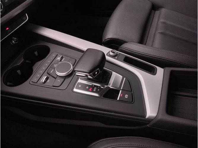 Audi A4 2.0 TDI S Tronic 