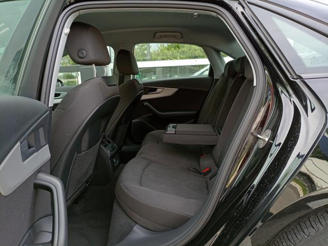 Audi A4 2.0 TDI Hybrid 