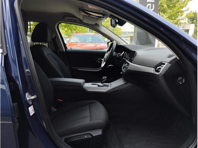BMW 320 D xDrive AUT 