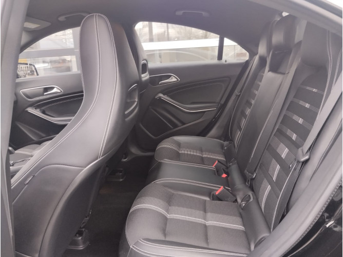 Mercedes Benz CLA 180 1.6 AUT 