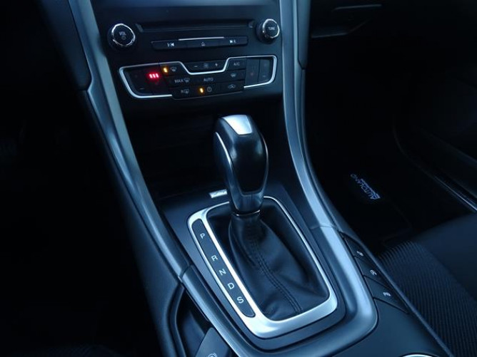 Ford Mondeo 2.0tdci Titanium AUT 