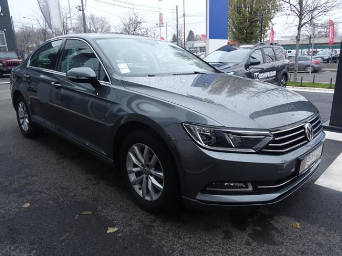 Volkswagen Passat B8 1.6 TDI Comfort DSG 