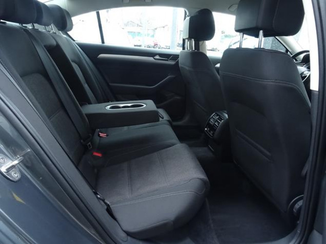 Volkswagen Passat B8 1.6 TDI Comfort DSG 