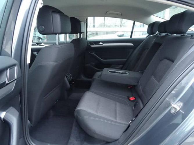 Volkswagen Passat B8 1.6 TDI Comfort DSG 