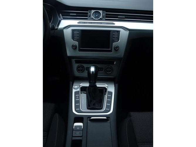 Volkswagen Passat B8 1.6 TDI Comfort DSG 