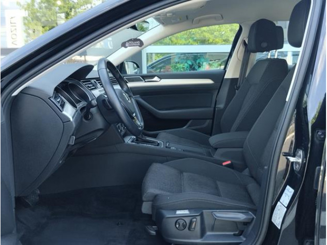 Volkswagen Passat B8 1.6 TDI SW DSG 