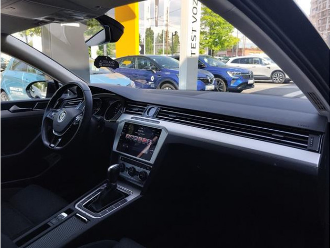Volkswagen Passat B8 1.6 TDI SW DSG 
