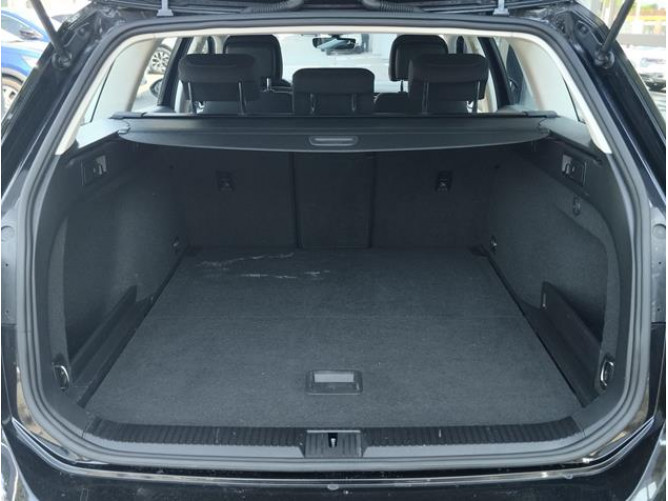 Volkswagen Passat B8 1.6 TDI SW DSG 