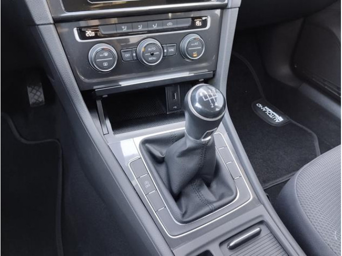 Volkswagen Golf 7 1.6 TDI Comfort 