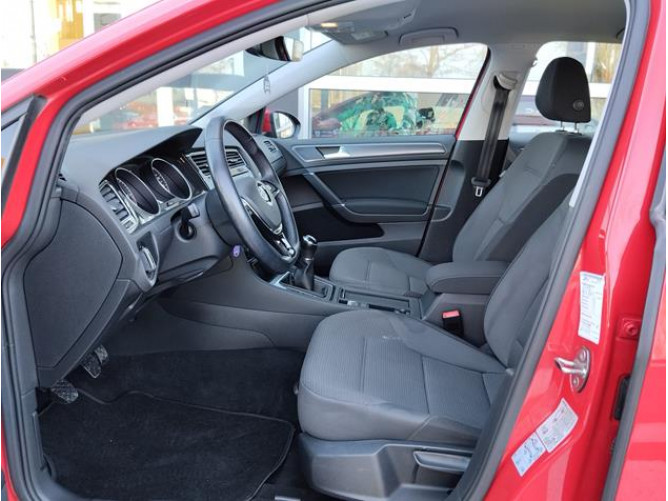 Volkswagen Golf 7 1.6 TDI Comfort 