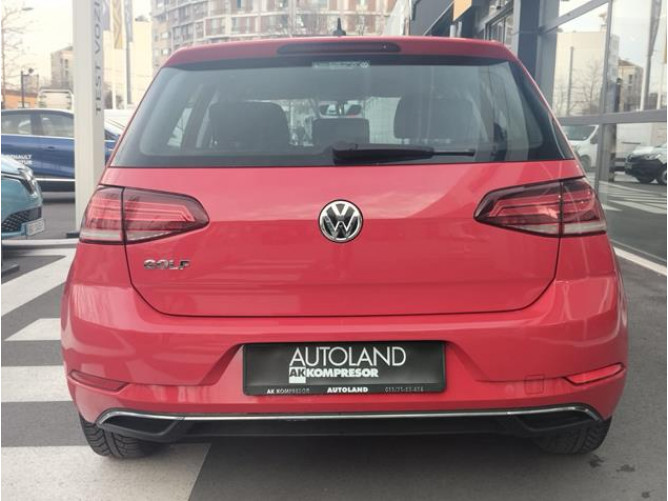 Volkswagen Golf 7 1.6 TDI Comfort 