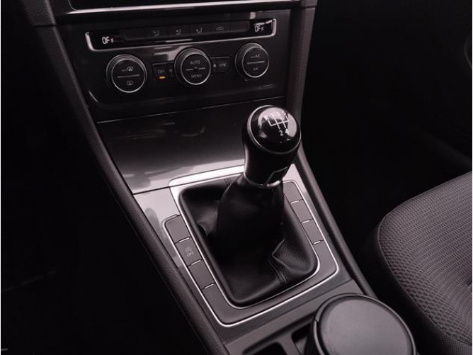 Volkswagen Golf 7 1.6 TDI Comfort 