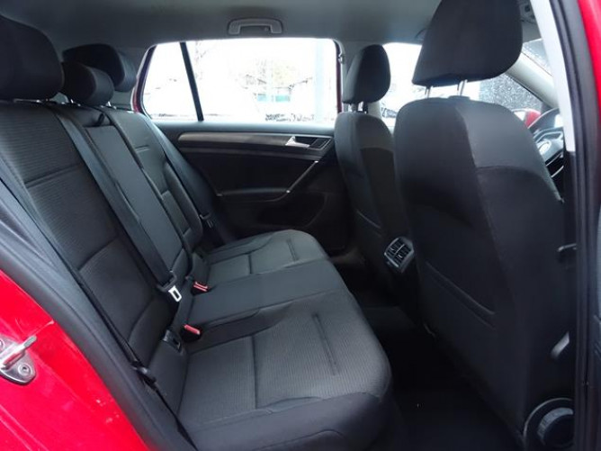Volkswagen Golf 7 1.6 TDI Comfort 