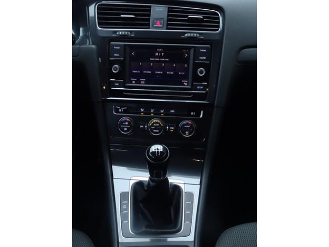 Volkswagen Golf 7 1.6 TDI Comfort 