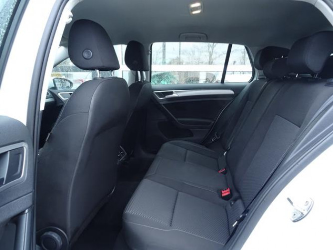 Volkswagen Golf 7 1.6 TDI Trendline 
