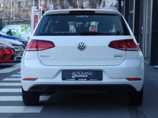 Volkswagen Golf 7 1.6 TDI Trendline 
