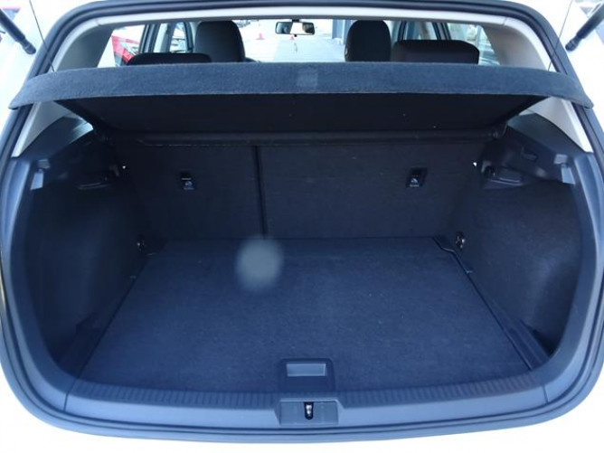 Volkswagen Golf 7 1.6 TDI Trendline 
