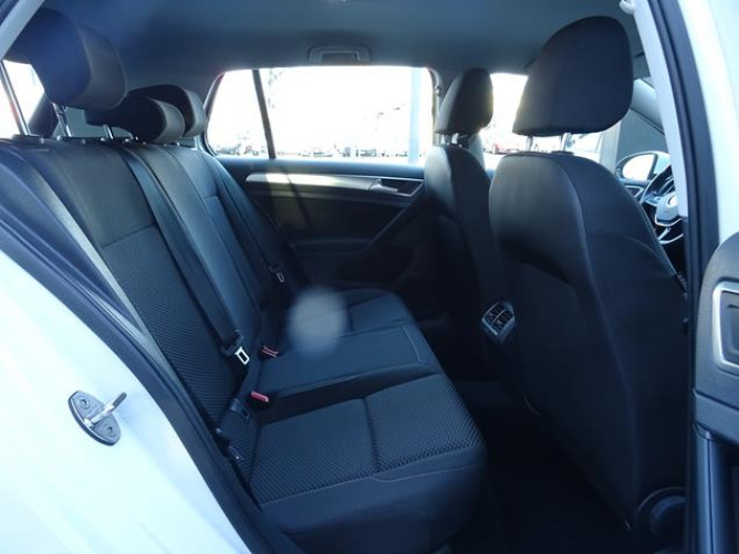 Volkswagen Golf 7 1.6 TDI Trendline 
