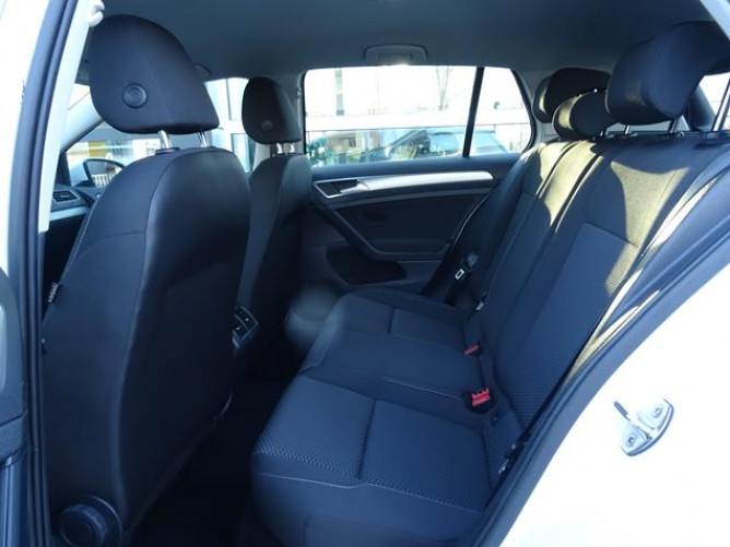 Volkswagen Golf 7 1.6 TDI Trendline 