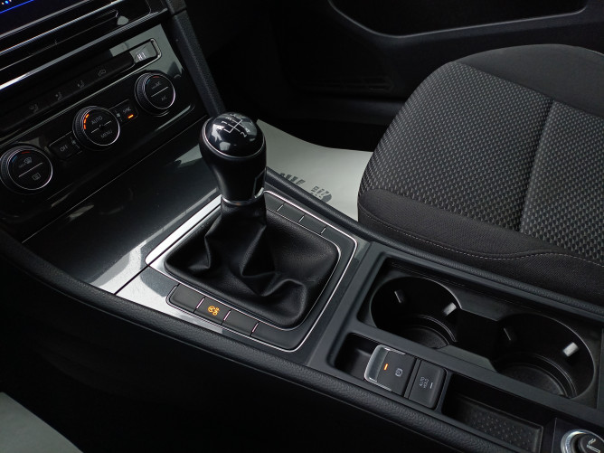Volkswagen Golf 7 1.6 TDI Trendline 