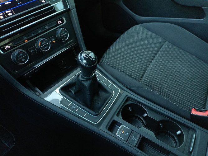 Volkswagen Golf 7 1.6 TDI Trendline 