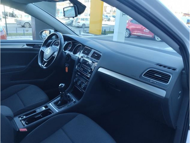 Volkswagen Golf 7 1.6 TDI Trendline 