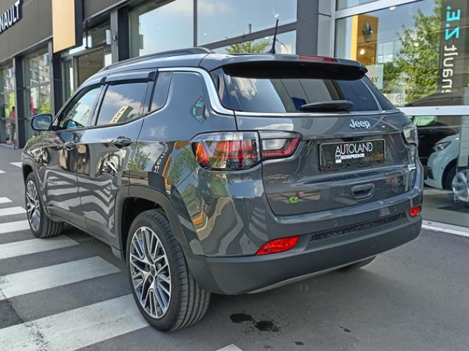 Jeep Compass 1.5 Hybrid 