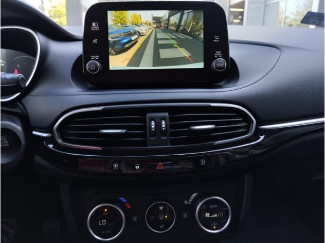 Fiat Tipo 1.6 mjtd Cross 