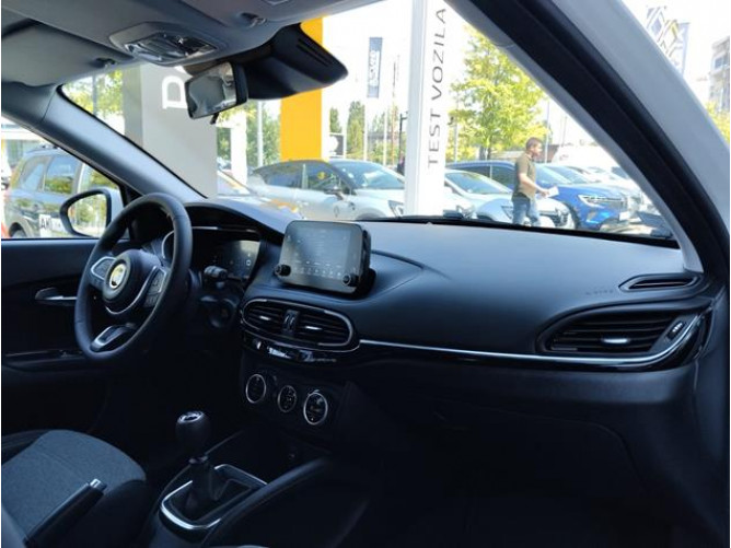 Fiat Tipo 1.6 mjtd Cross 