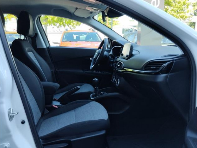 Fiat Tipo 1.6 mjtd Cross 