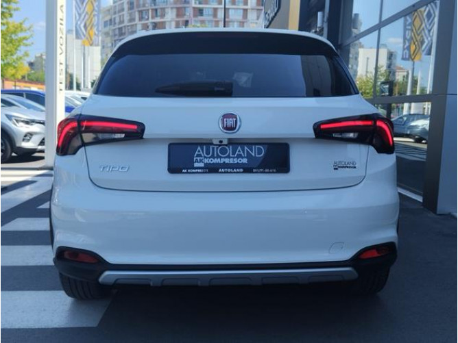 Fiat Tipo 1.6 mjtd Cross 
