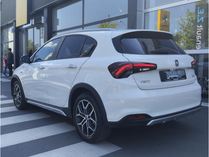 Fiat Tipo 1.6 mjtd Cross 